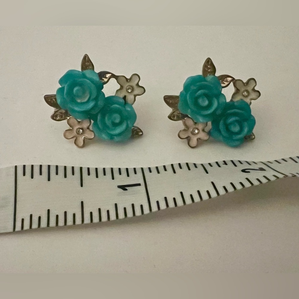 Large Teal/White Flower Earring Set